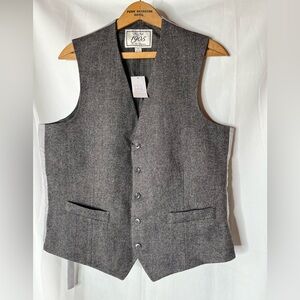 NWT Jos. A. Bank Gray Herringbone 100 % Wool Vest